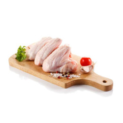 Alas de pollo, con un peso aproximado de 130 gr cada unidad